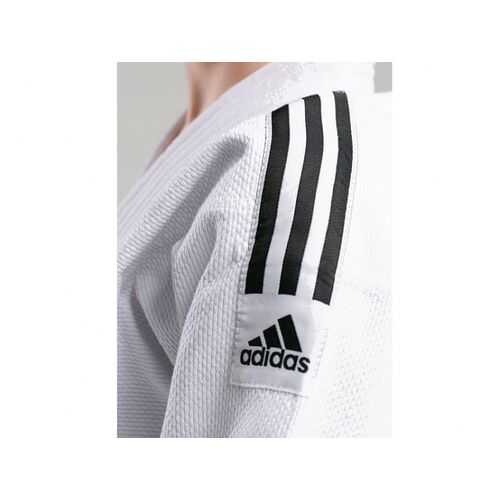 Кимоно для дзюдо с поясом подростковое Adidas Club белое с черными полосками 140 см в Сплав